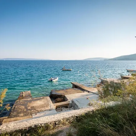 Apartment Apartments By The Sea Seget Vranjica, Trogir - 1051