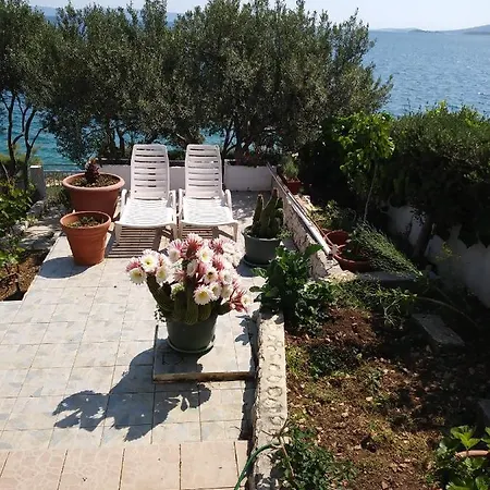 Apartments By The Sea Seget Vranjica, Trogir - 1051 Seget Vranjica