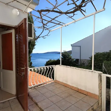 Apartments By The Sea Seget Vranjica, Trogir - 1051 Apartment Seget Vranjica