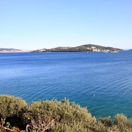 Apartment Apartments By The Sea Seget Vranjica, Trogir - 1051 Seget Vranjica