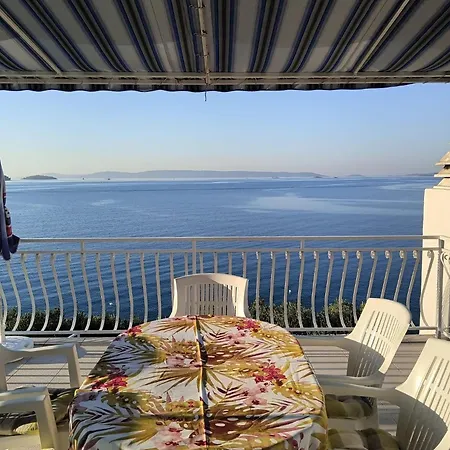 Apartments By The Sea Seget Vranjica, Trogir - 1051 Seget Vranjica