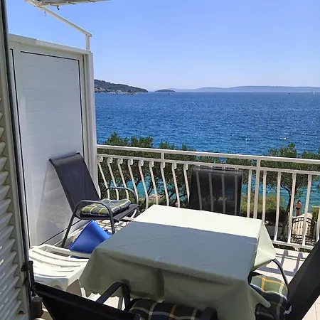 Apartments By The Sea Seget Vranjica, Trogir - 1051 *