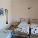 Apartments By The Sea Seget Vranjica, Trogir - 1051